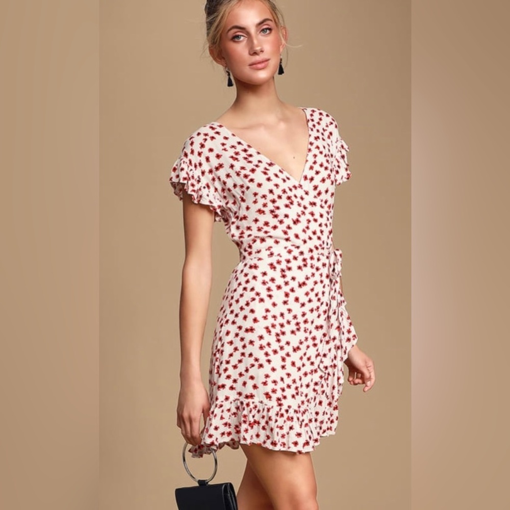 Billabong White/Red Floral Wrap Mini Dress - Billabong - M